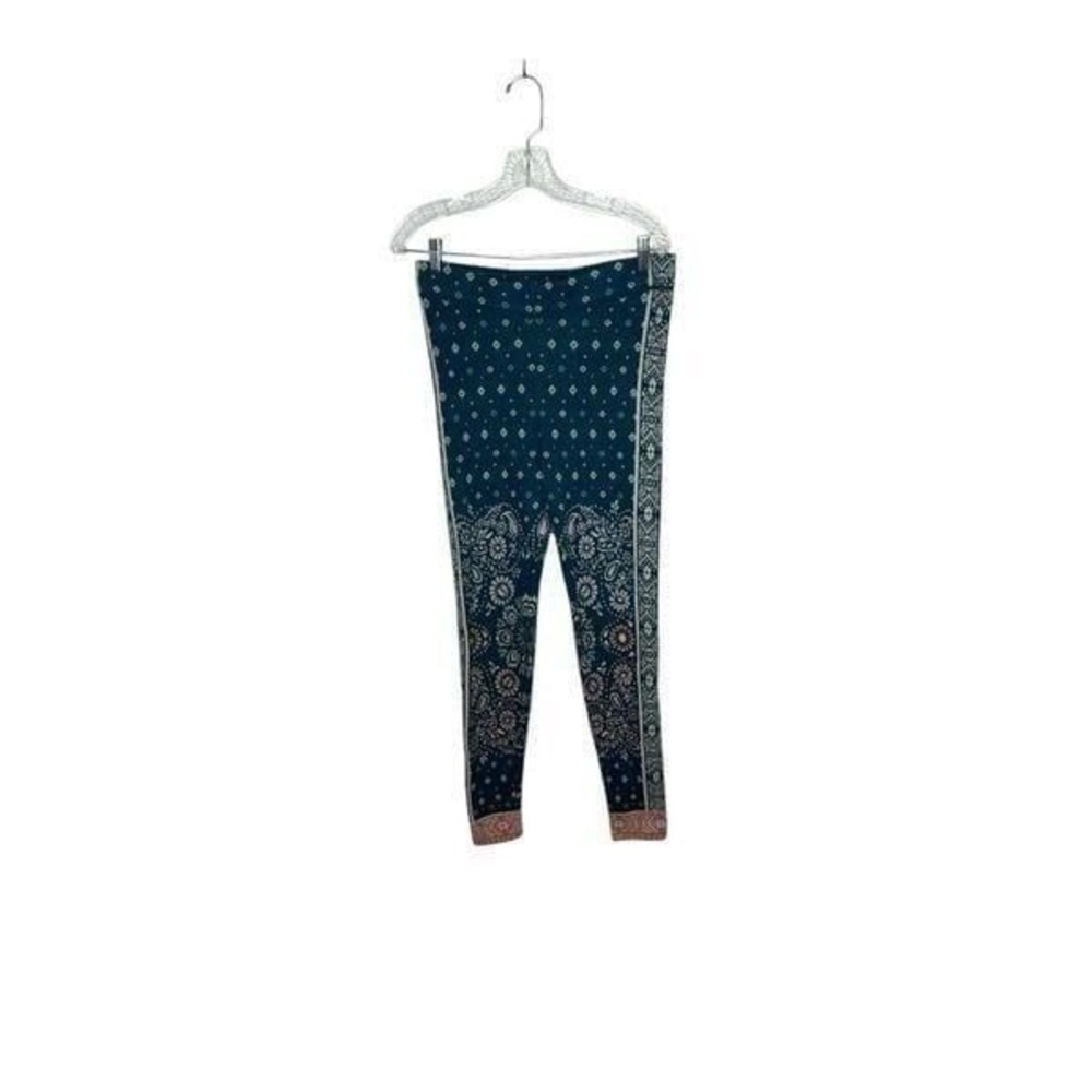 American Eagle Sweater Knit High Waisted Leggings. Size‎ Large.